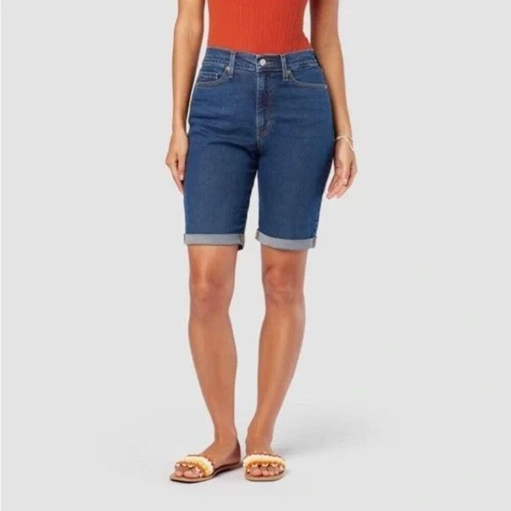 LEVIS DENIZEN Mid-Rise 9" Denim Blue Jean Bermuda Shorts - Women Size 27W / 4